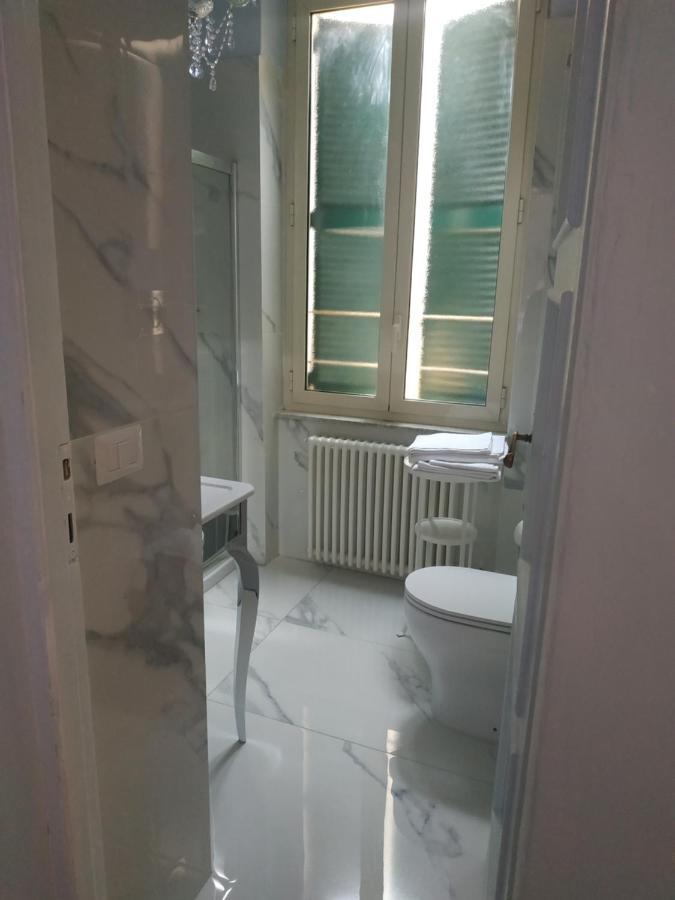 Around The Corner Colosseo B&B Rome Extérieur photo