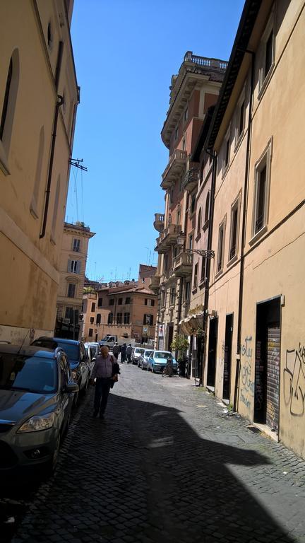 Around The Corner Colosseo B&B Rome Extérieur photo